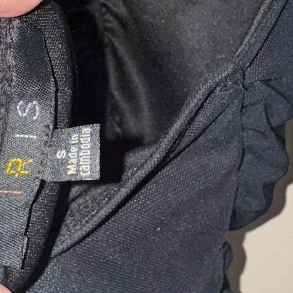 Iris Black Ruffled Blouse - Picture 3 of 3